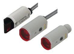 DC through-beam photoelectric sensors in thermoplastic cylindrical housing. Sensing range: axial= 20 m , radial= 20 m